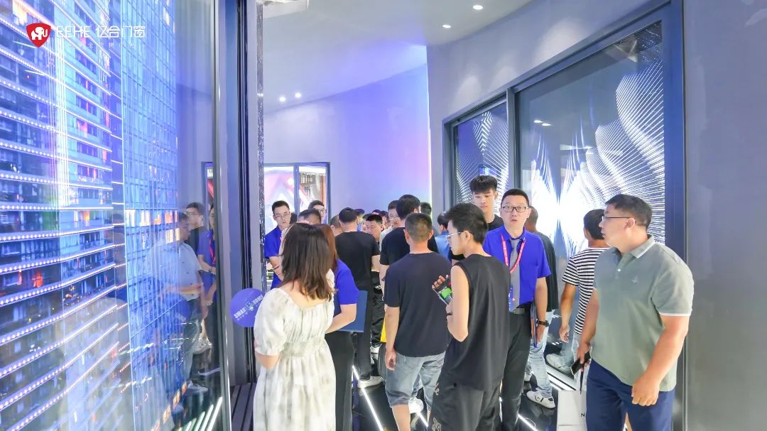 直擊2023廣州建博會現場,億合門窗以實力出圈,全新形象展廳人氣爆棚! 直擊2023廣州建博會現場,億合門窗以實力出圈,全新形象展廳人氣爆棚!