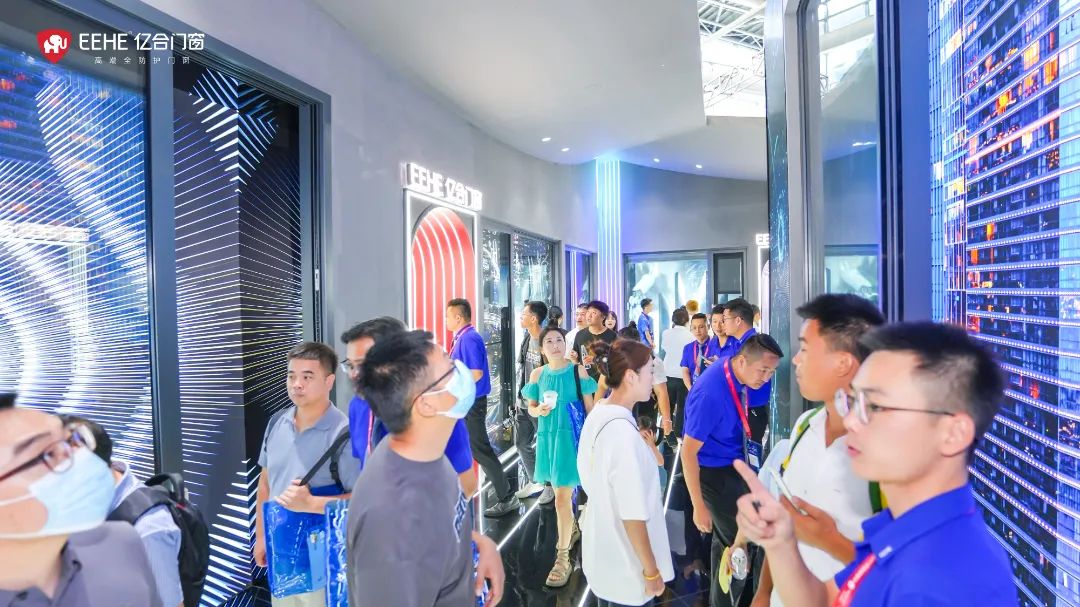 直擊2023廣州建博會現場,億合門窗以實力出圈,全新形象展廳人氣爆棚! 直擊2023廣州建博會現場,億合門窗以實力出圈,全新形象展廳人氣爆棚!