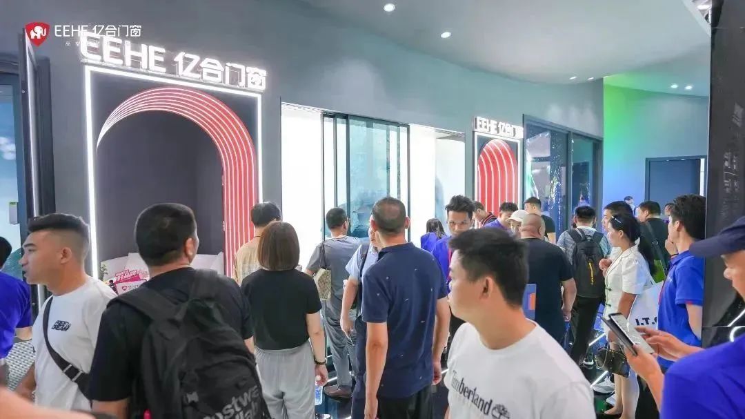 直擊2023廣州建博會現場,億合門窗以實力出圈,全新形象展廳人氣爆棚! 直擊2023廣州建博會現場,億合門窗以實力出圈,全新形象展廳人氣爆棚!