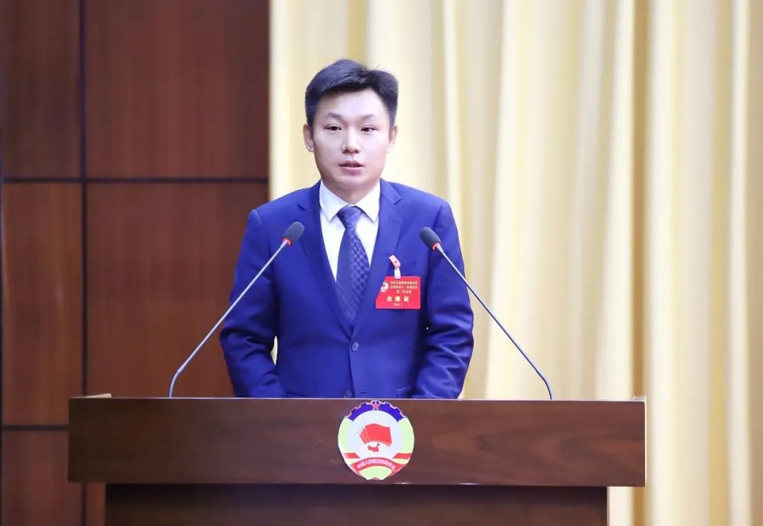 億合門(mén)窗副董事長(zhǎng)胡超參加大會(huì)并作大會(huì)發(fā)言